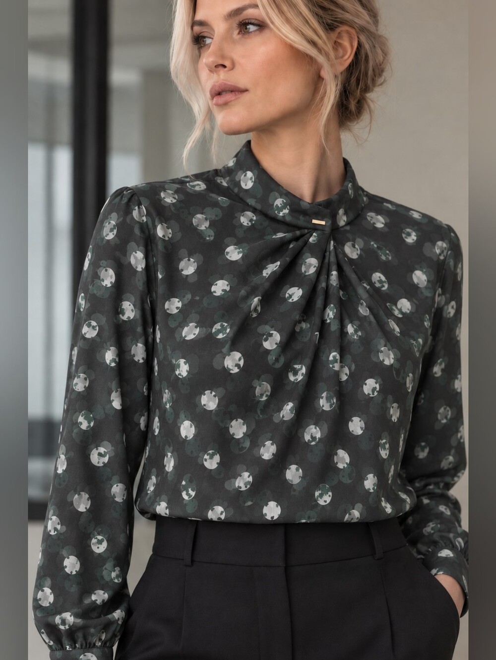 MM LaFluer abstract long sleeve blouse size L